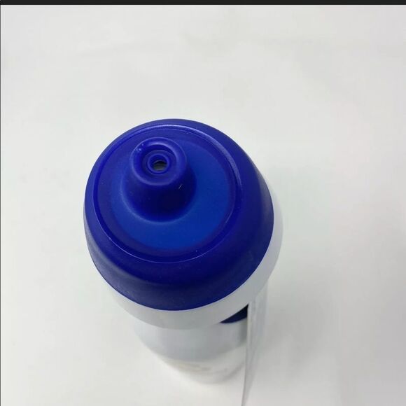 Real Madrid Water Bottle White Soccer Plastic Sports Team Futbol RMCF Game Blue - Picture 5 of 7